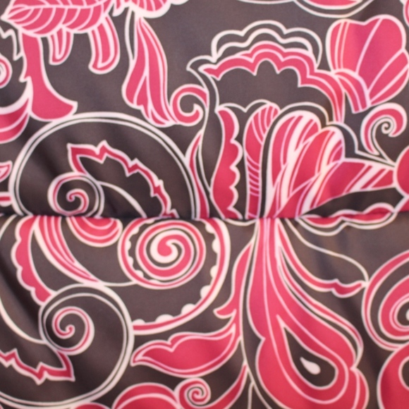 Athleta, Dark brown/red puffer vest size.  medium ....... - Picture 5 of 8